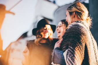 4 Simple Ways to Make Friends With Other Parents