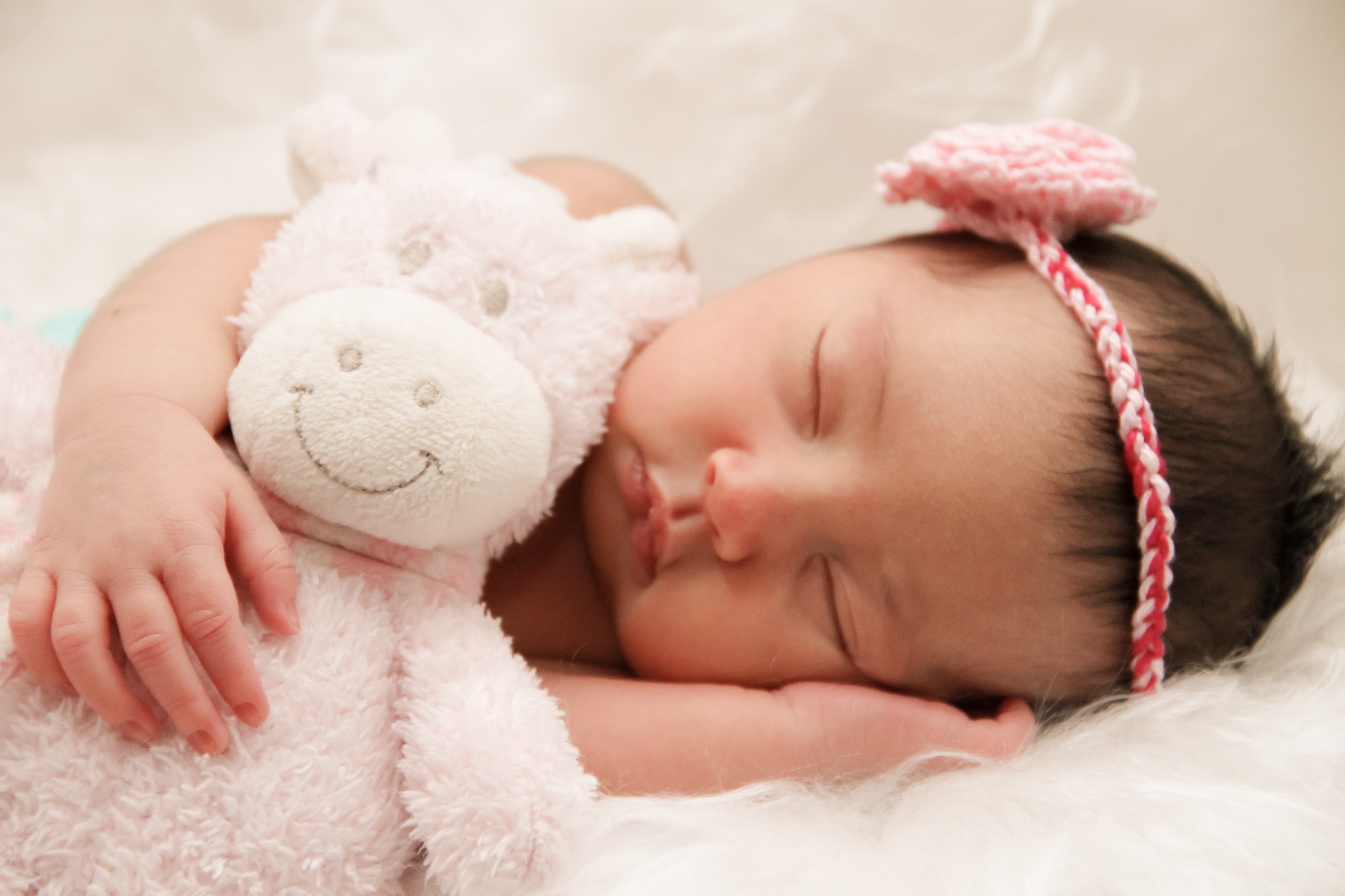 Understanding Baby Sleep Cues: Recognizing Signs of Baby Sleepiness an –  EcoPeaCo.